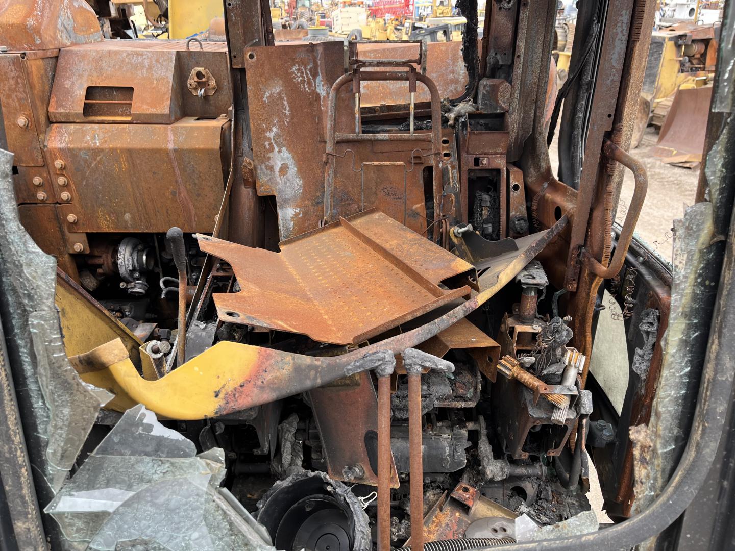 ./imagenes/INVOICE/2019/17290/EXCAVADORA CATERPILLAR 315F (22).JPG